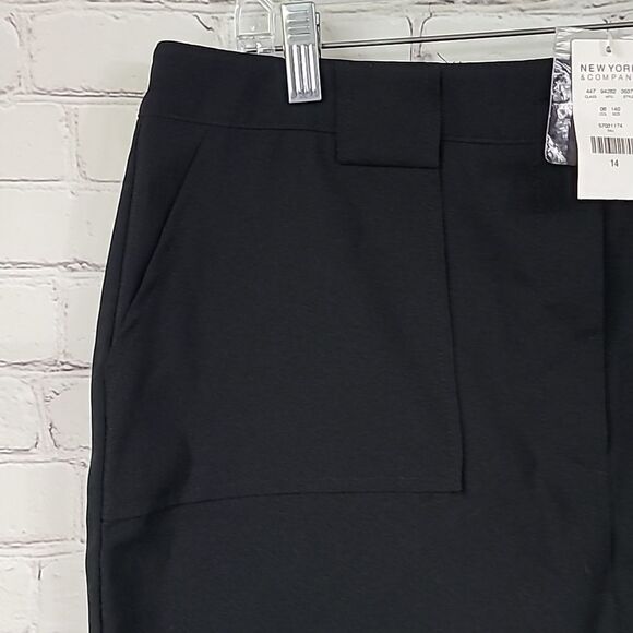 NWT New York & Company Solid Black Skirt Pockets Belt Loops A-Line Mini Uniform - Picture 4 of 7